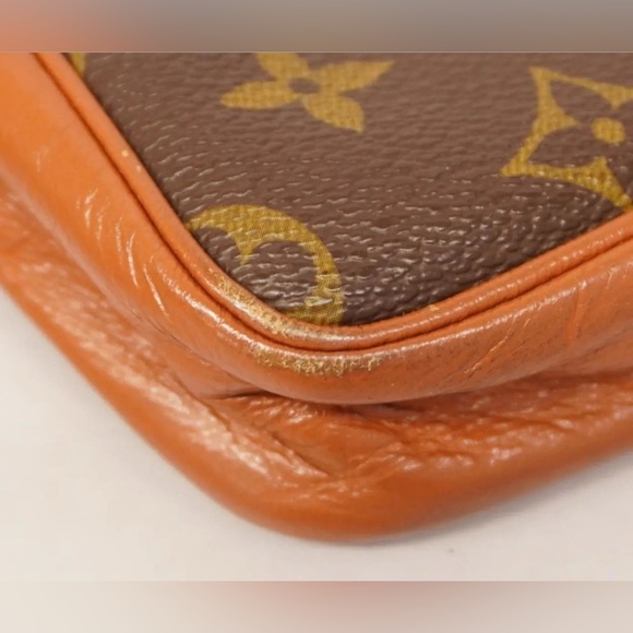 LOUIS VUITTON Monogram Pochette Clutch Bag/Wristlet - Picture 5 of 7